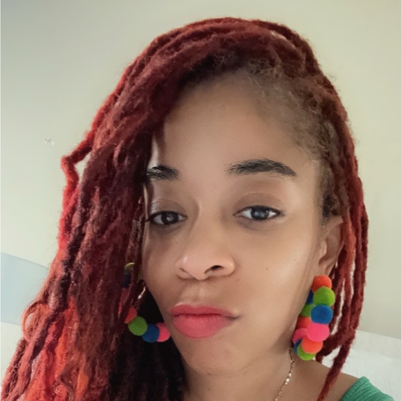 Meet your Posher, Tasha - Picture 4 of 5